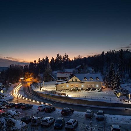 Hotel Karczma Kubalonka à Istebna Extérieur photo