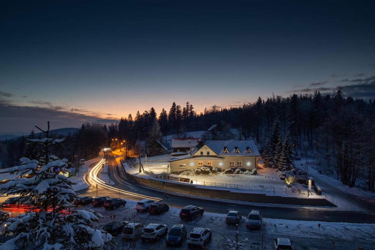 Hotel Karczma Kubalonka à Istebna Extérieur photo